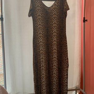Leapord print long maxi dress -size Small - Medium